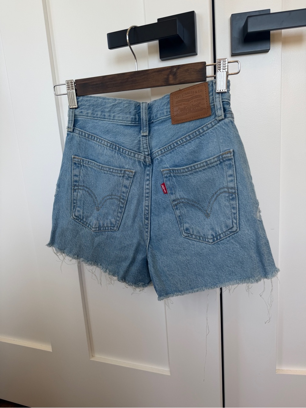 Levi’s Ribcage short